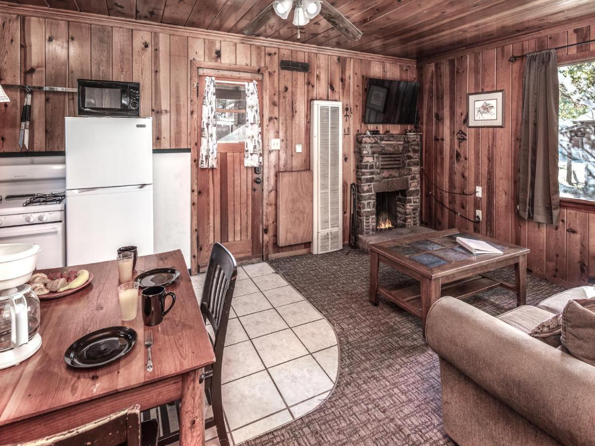 Destiny Cabin, 2 Bedrooms, Fireplace, Midtown, Sleeps 7 Ruidoso Exterior photo