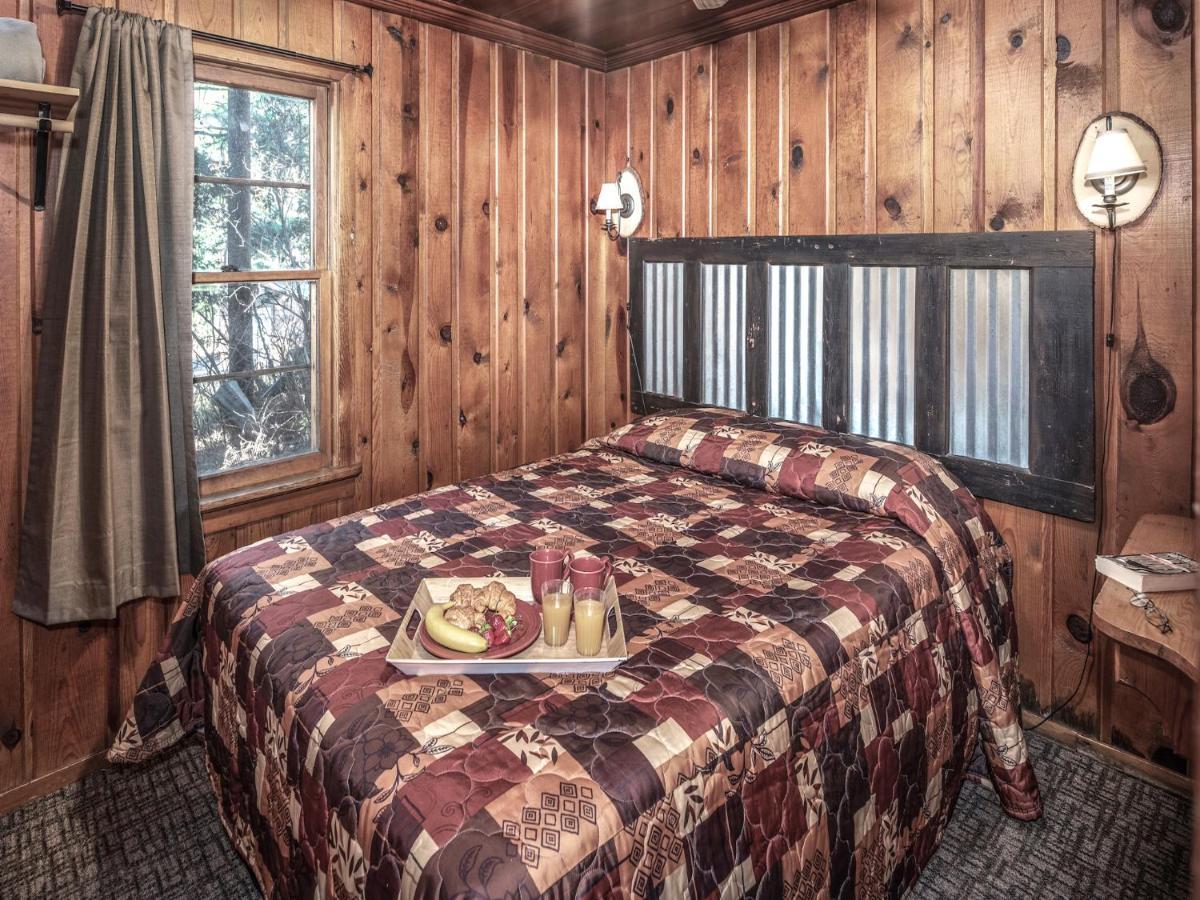 Destiny Cabin, 2 Bedrooms, Fireplace, Midtown, Sleeps 7 Ruidoso Exterior photo